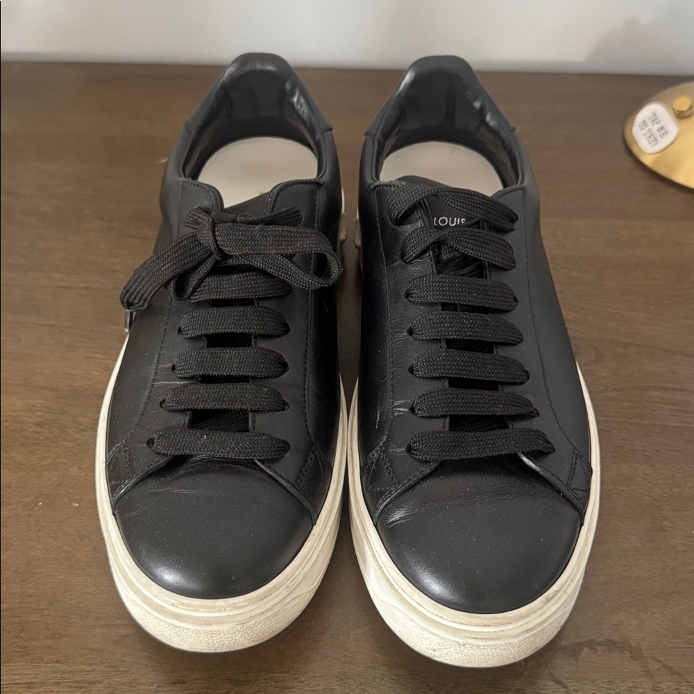 Louis Vuitton leather sneakers - Picture 10 of 10